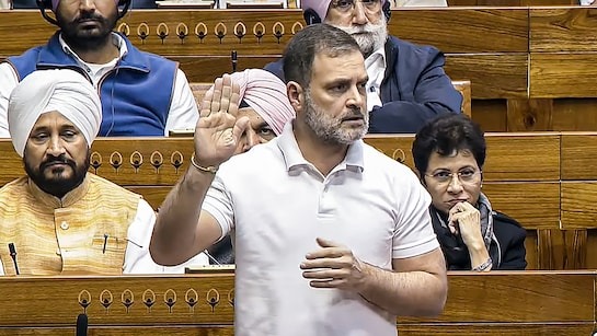 विपक्ष ने राहुल गांधी पर गिराया बम! सांसद निशिकांत दुबे ने पेश किया सब्सटेंटिव मोशन - राहुल गाँधी की सदस्यता रद्द करने की मांग