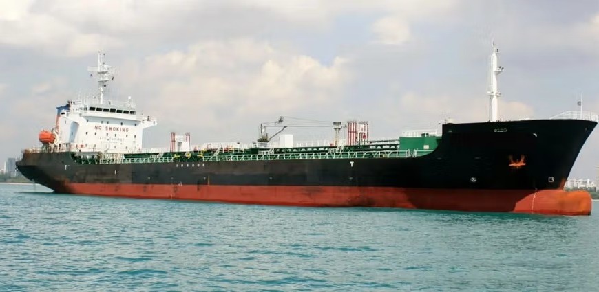 भारत ने EEZ में 3 ईरानी जहाज़ किए जब्त - इंटरनेशनल ऑइल स्मगलिंग और शैडो फ्लीट पर शिकंजा