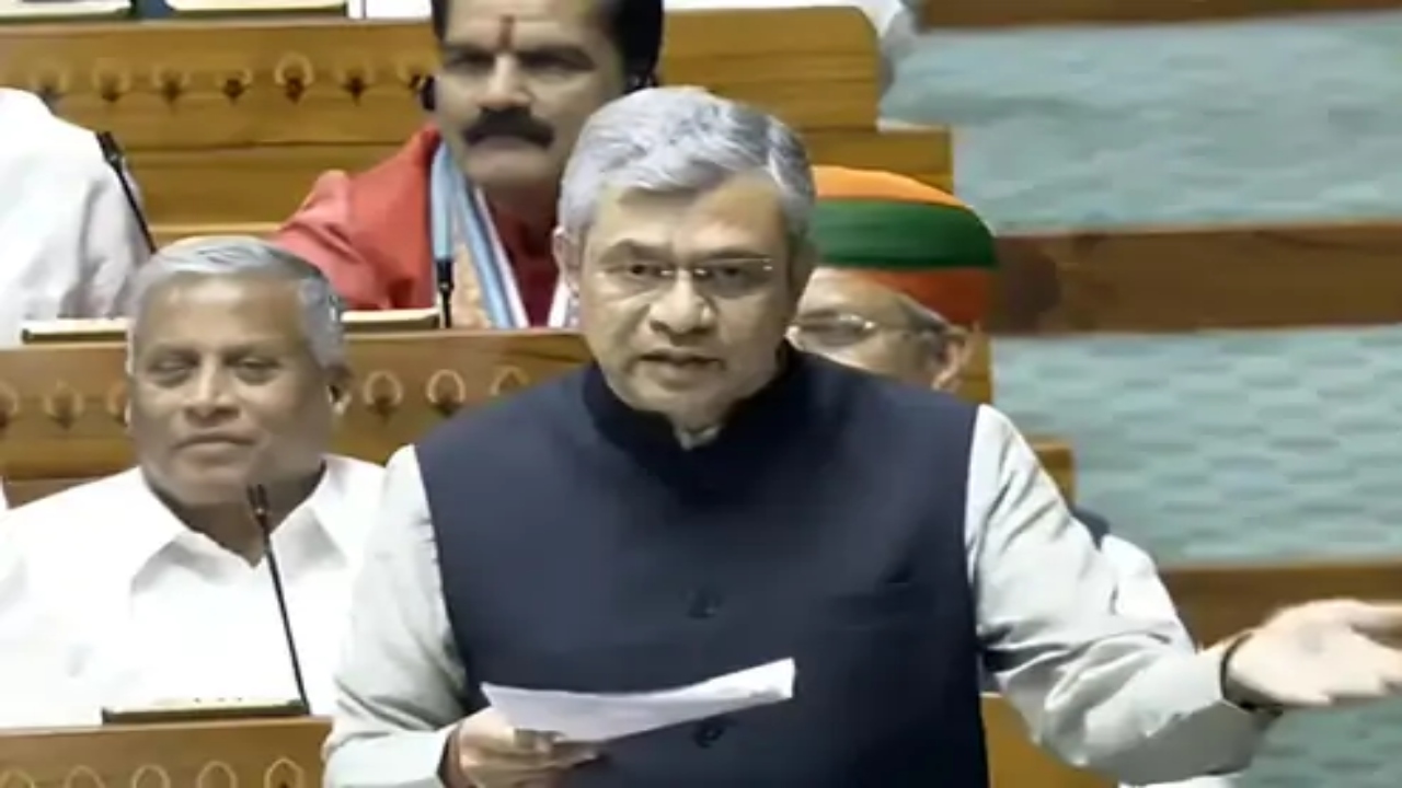 पाकिस्तान से सटे जिलों में रेल नेटवर्क होगा मजबूत, सेना को भी मिलेगी मदद