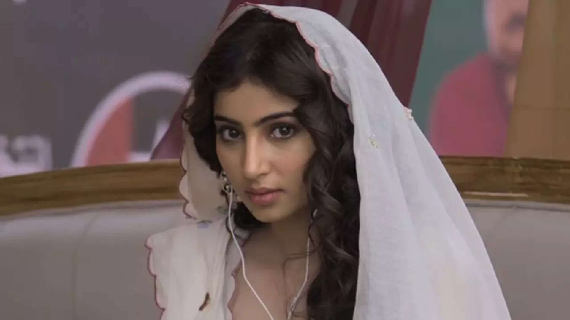 क्या है Dhurandhar की यलीना का चौंकाने वाला सच? क्या अभी भी जिंदा है Indian Spy से शादी करने वाली लड़की?