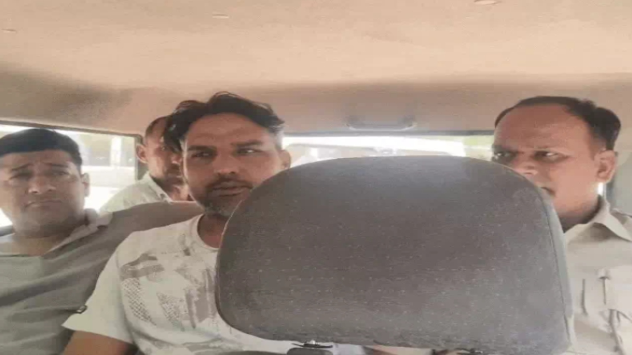 20 लाख में हिस्ट्रीशीटर से डील, ऑडियो वायरल होने पर नागौर डीएसटी टीम लाइन हाजिर, 2 काॅन्स्टेबल सस्पेंड