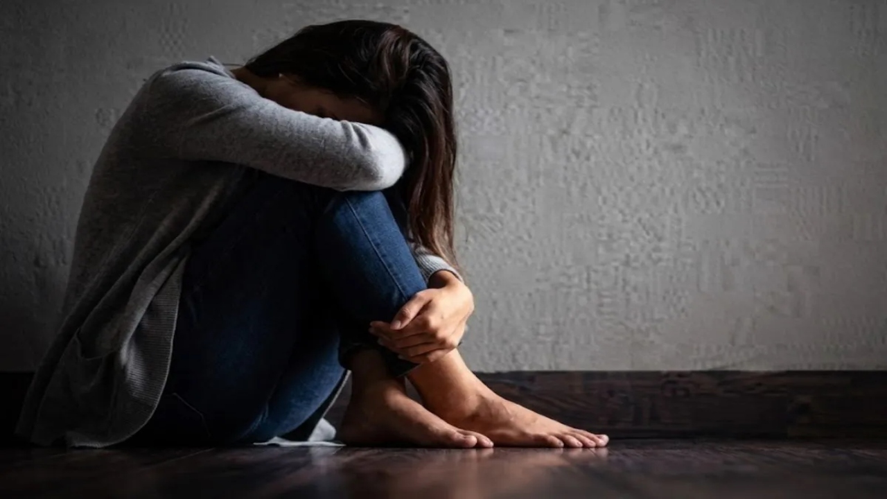 बीजेपी विधायक हरिसिंह रावत के बेटे पर यौन शोषण का आरोप, शादी का झांसा देकर लिव इन में रहा, अब दे रहा जान से मारने की धमकी  