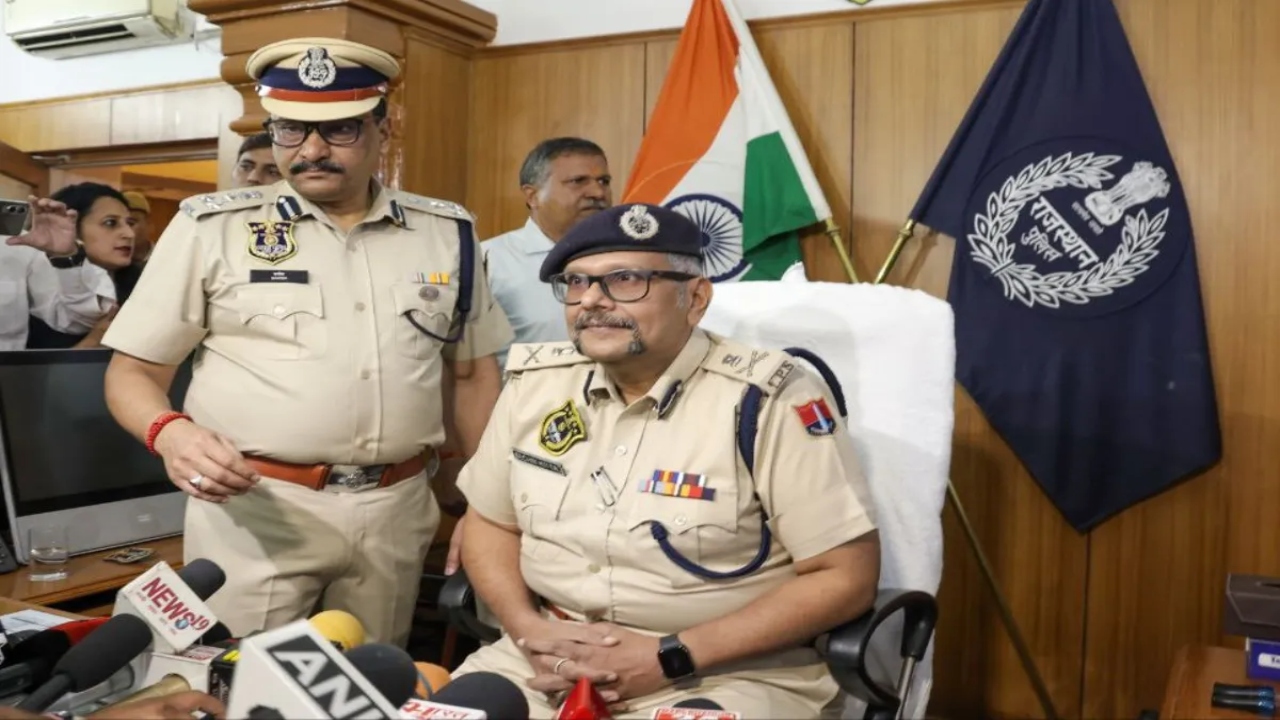 गर्भवती महिला से छेड़छाड़ मामले में लापरवाही पर CI लाइन हाजिर, एक और अधिकारी पर गिरी गाज, जानें पूरा मामला