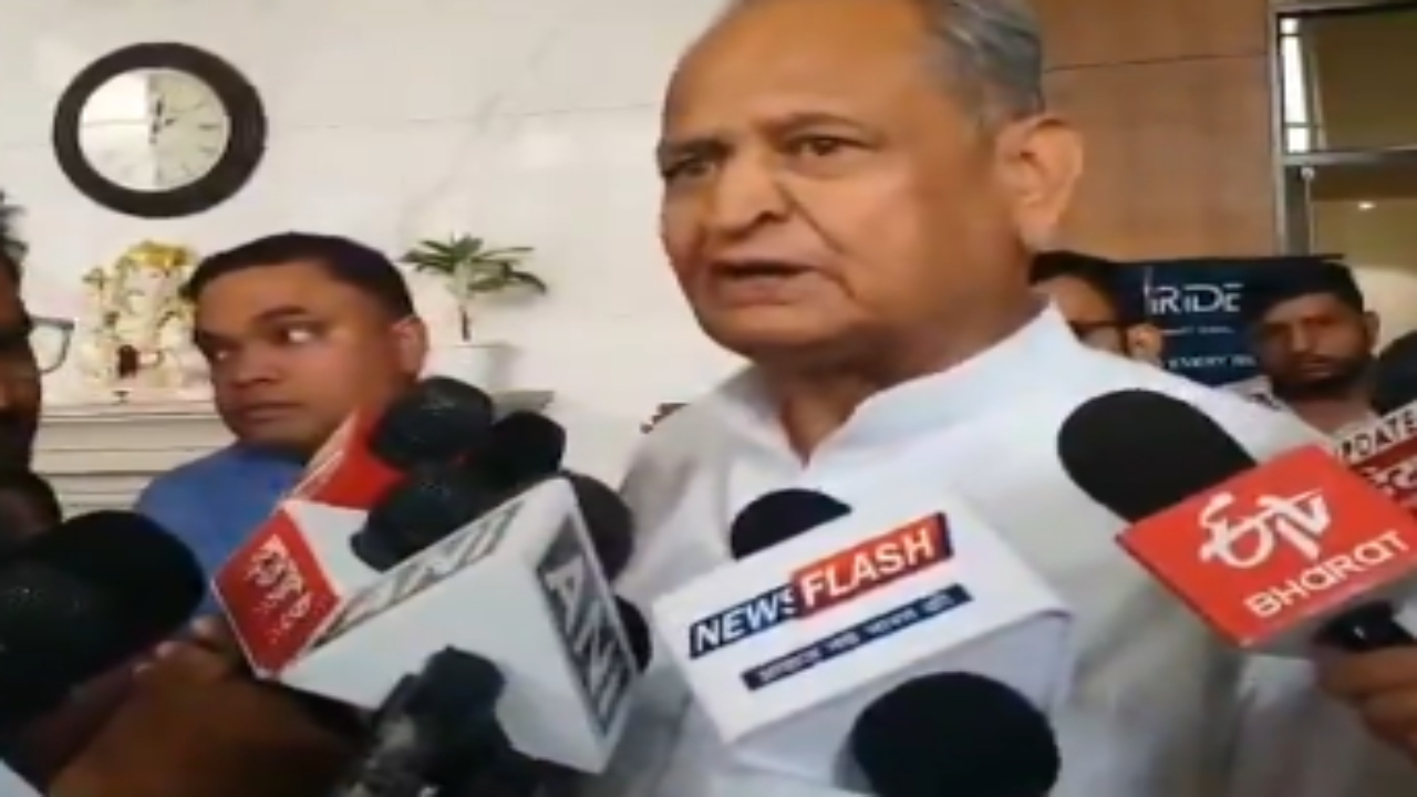 'साजिश के कारण नहीं बन पाया कांग्रेस का अध्यक्ष...', पूर्व सीएम अशोक गहलोत का बड़ा बयान, बोले- 'लोगों में गलत धारणा'