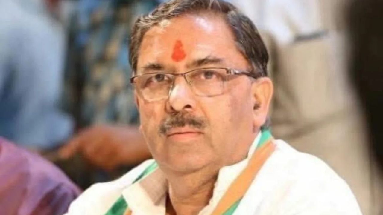 पंचायत-निकाय चुनाव पर सामने आया बड़ा अपडेट, अरुण चतुर्वेदी बोले- 'अक्टूबर-दिसंबर के बीच हर हाल में करा लेंगे चुनाव'