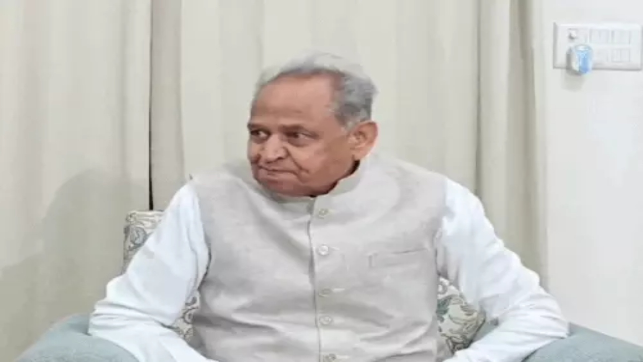 'कांग्रेस की सॉफ्ट अप्रोच के कारण संघ 100 साल का हुआ...', राहुल गांधी के कोटा दौरे से पहले अशोक गहलोत का सरकार पर बड़ा हमला